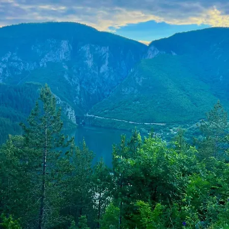 Kamp Simovic - Stari Brod Chalet
